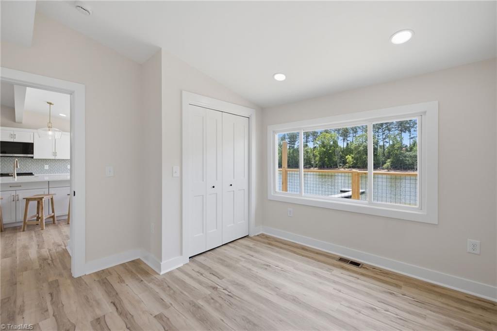 2516 Riverview Road