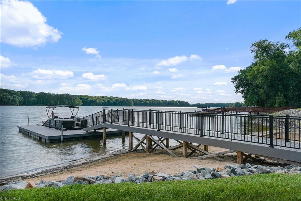 850 Mainsail Road