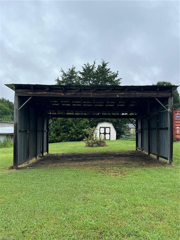 1641 Riverview Road Extension