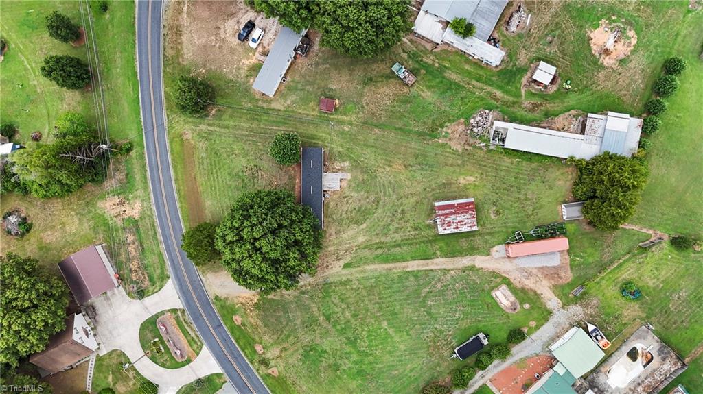 1641 Riverview Road Extension