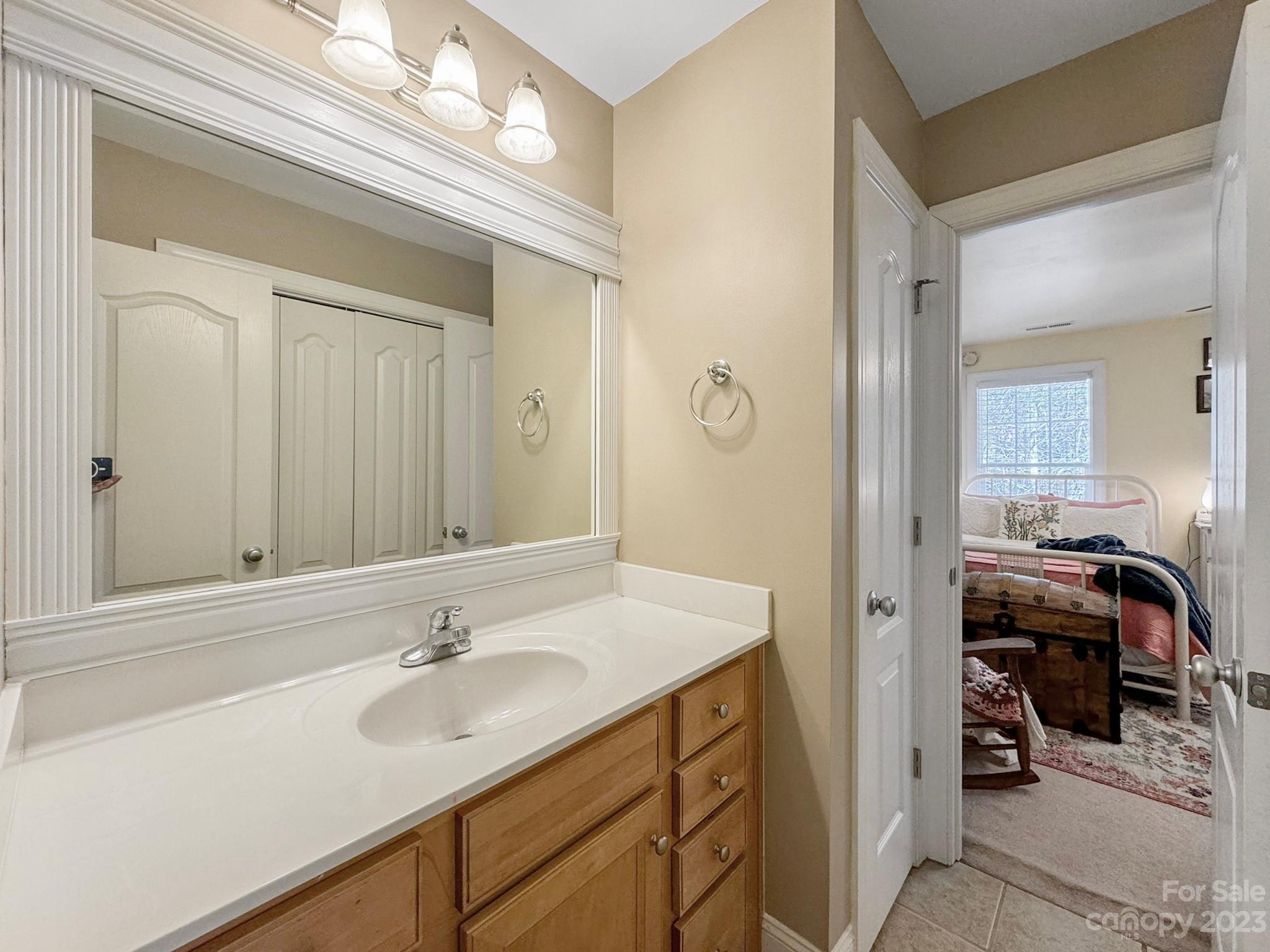 5926 Taurus Drive