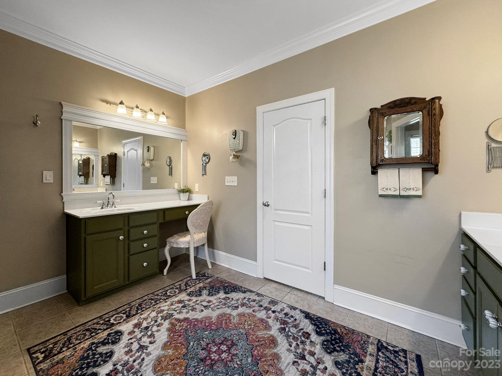 5926 Taurus Drive