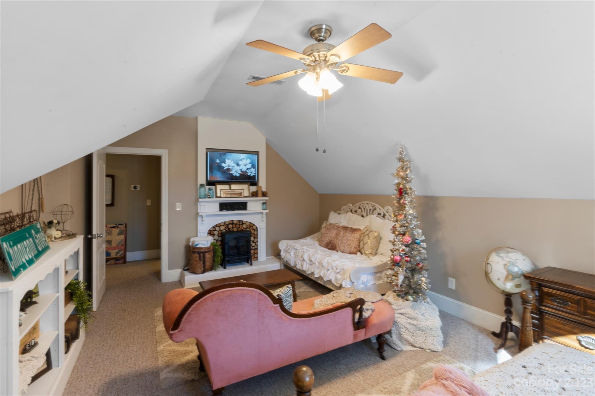 5926 Taurus Drive