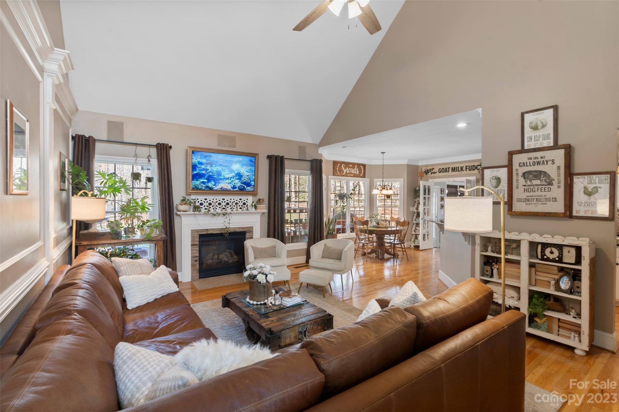 5926 Taurus Drive