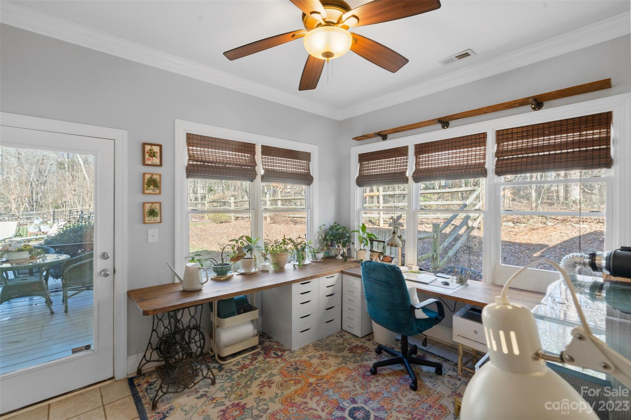 5926 Taurus Drive