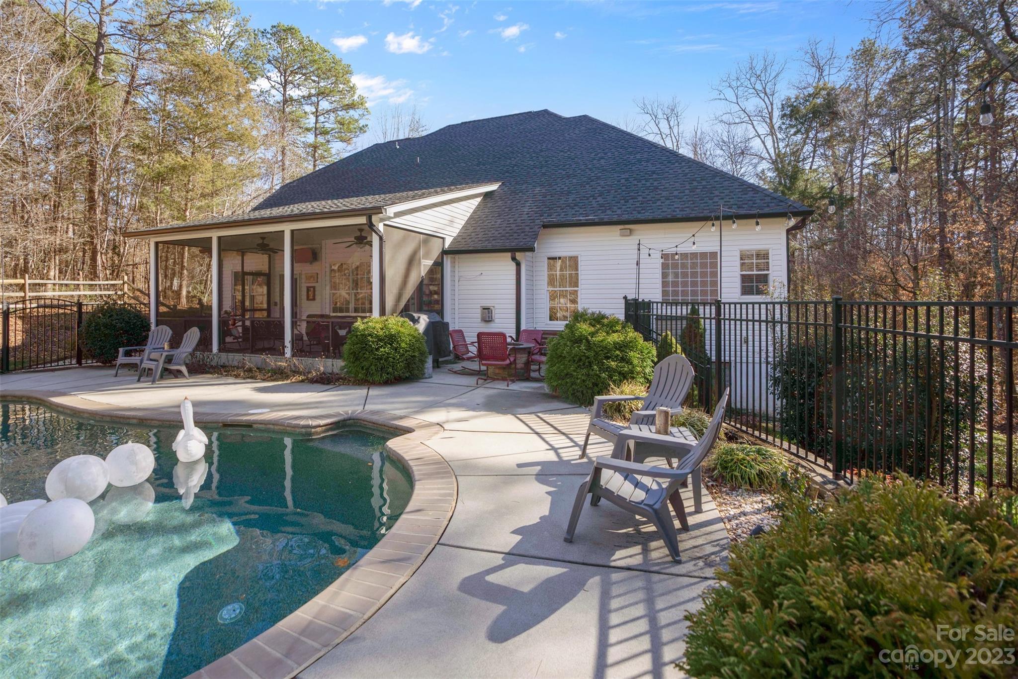 5926 Taurus Drive