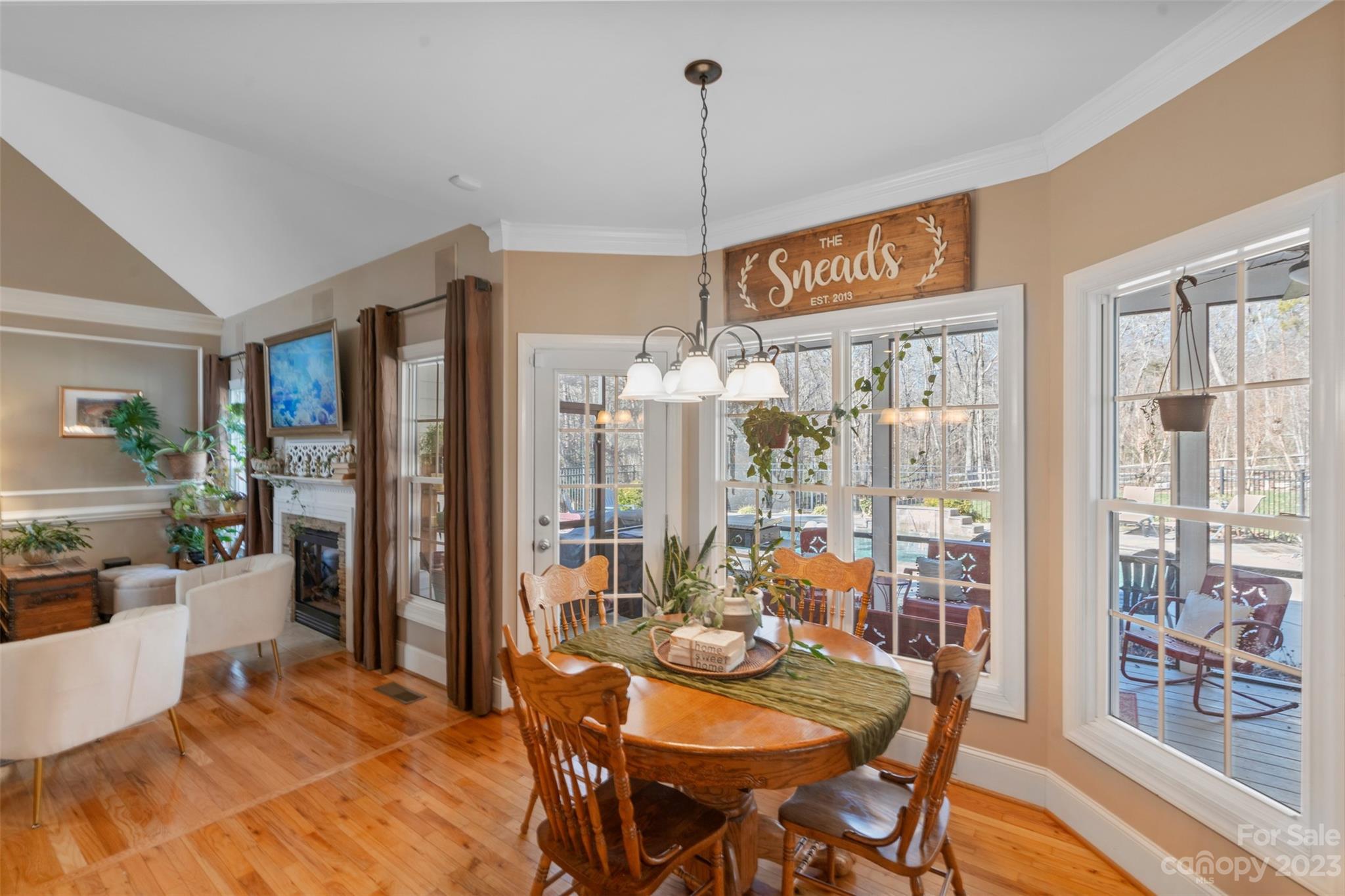 5926 Taurus Drive