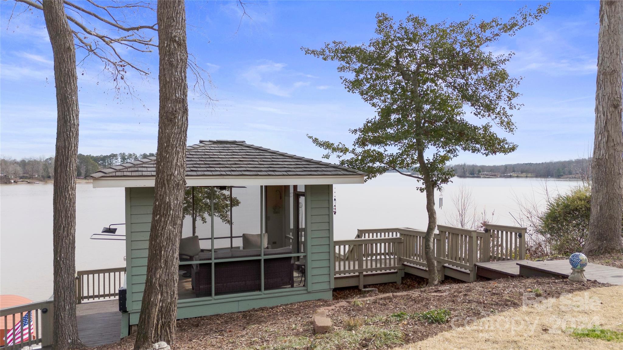 2291 Riverside Drive