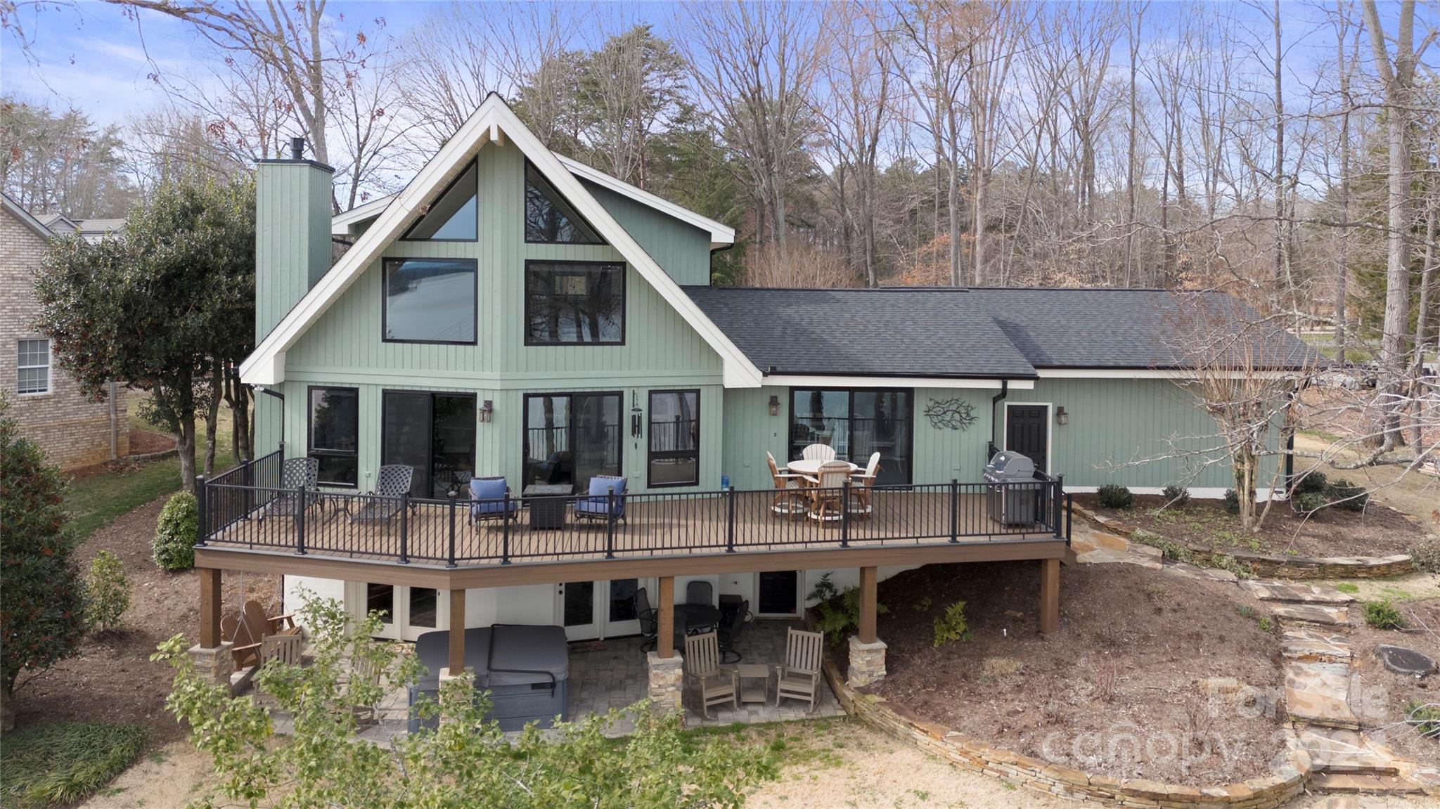 2291 Riverside Drive