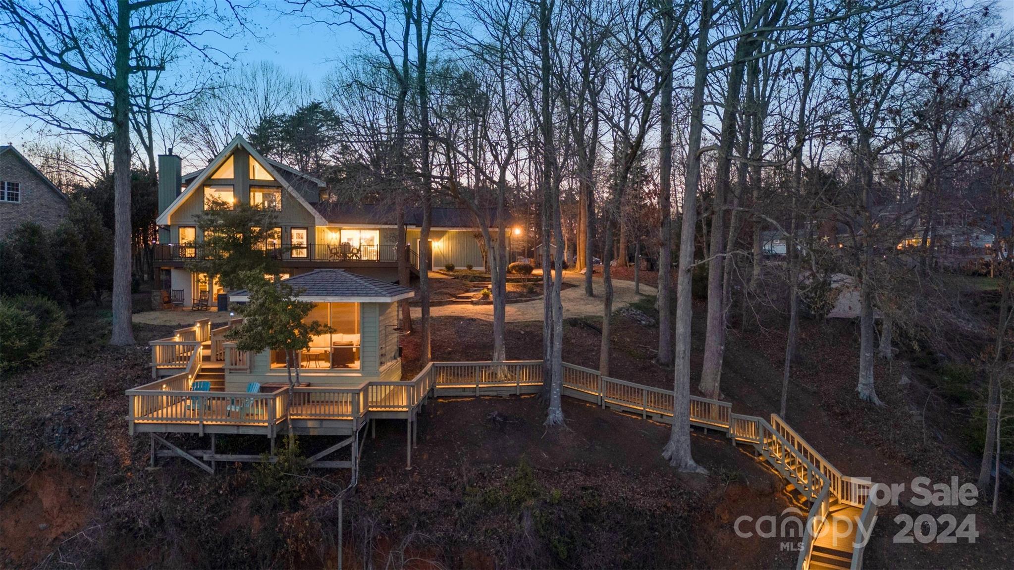 2291 Riverside Drive