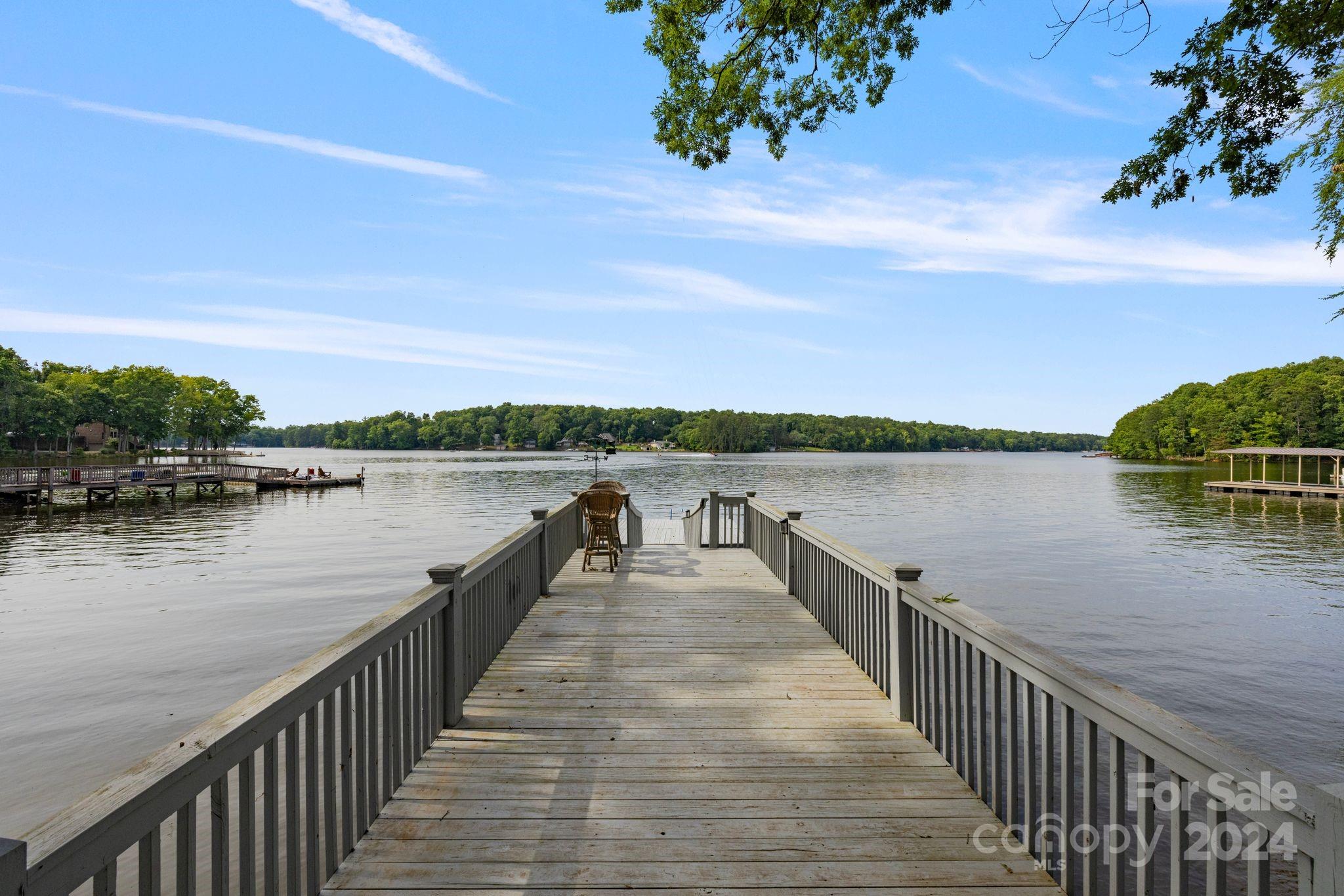 303 Potters Landing