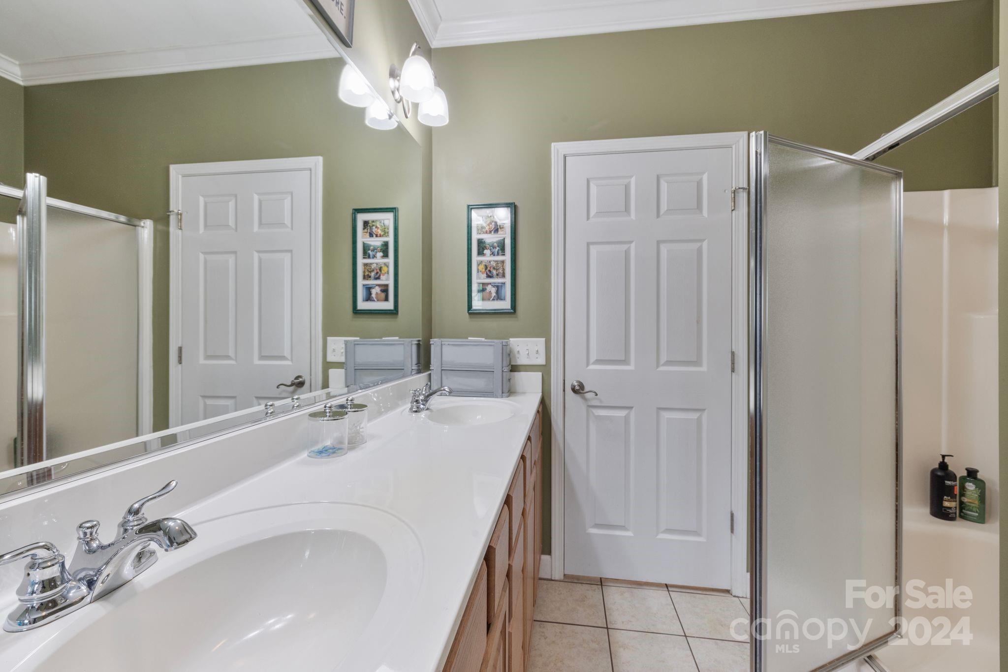 303 Potters Landing