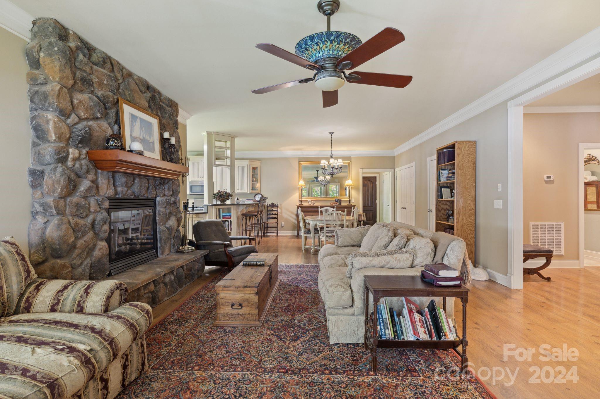 385 River Country Road