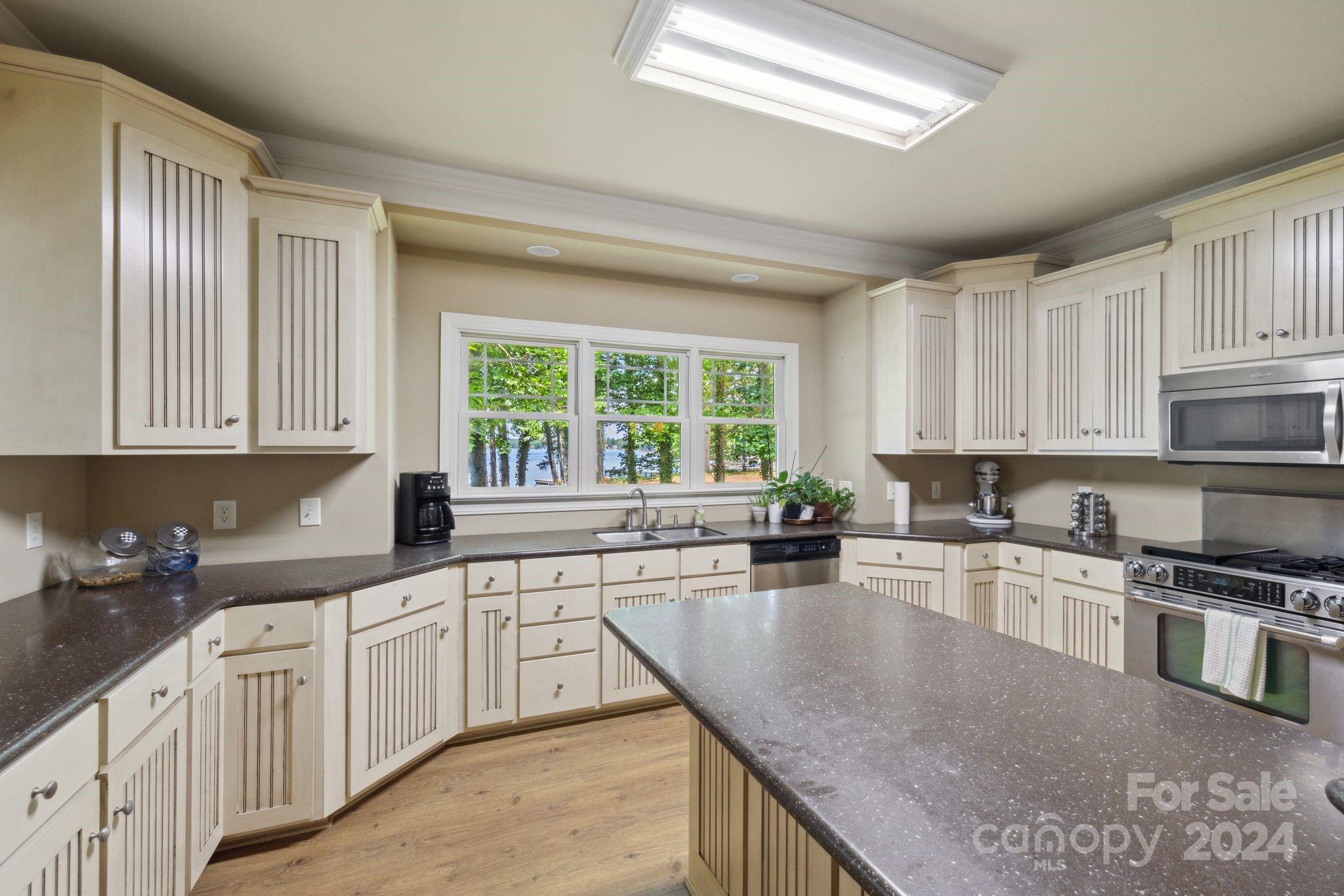 385 River Country Road