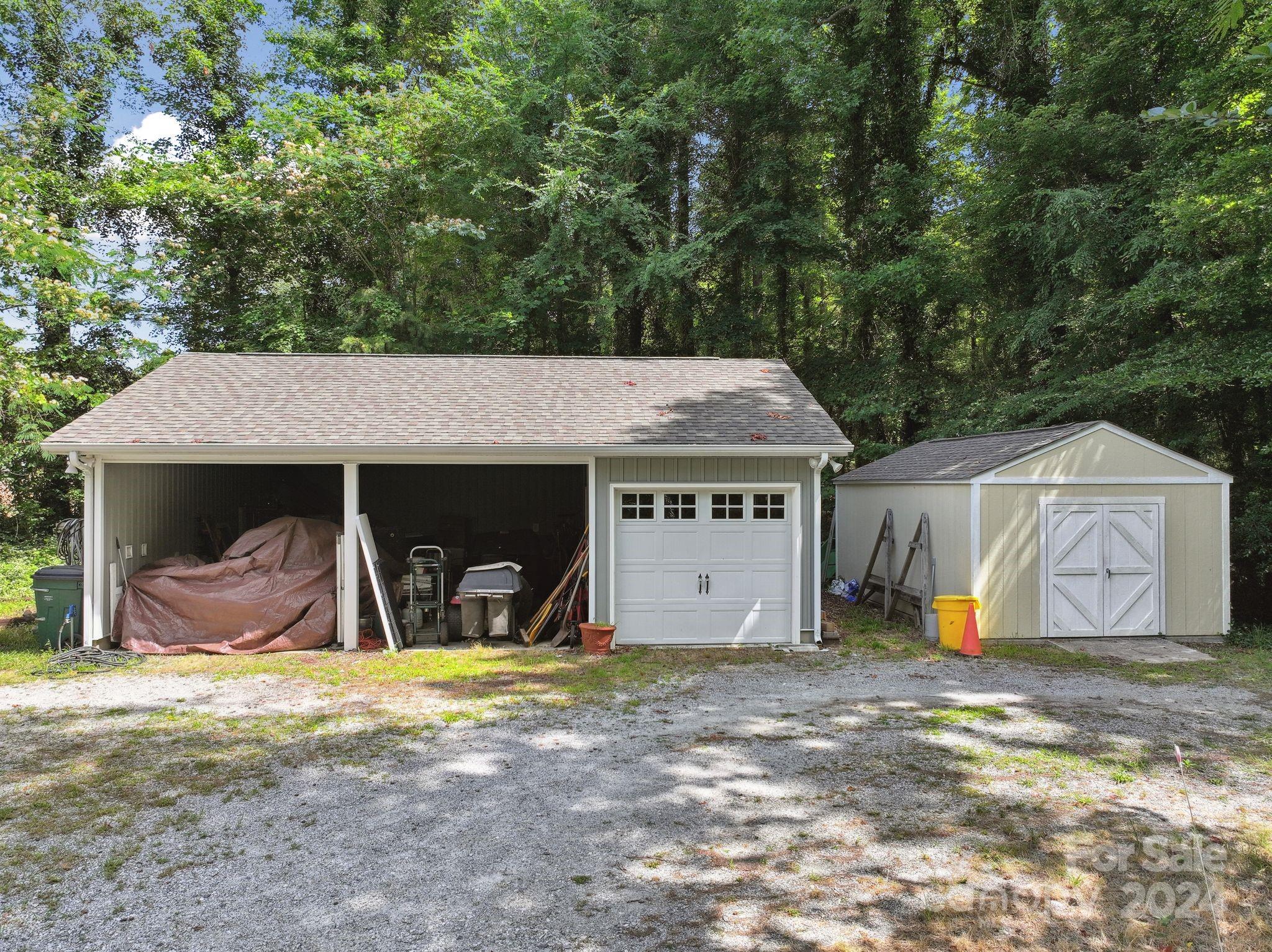 385 River Country Road