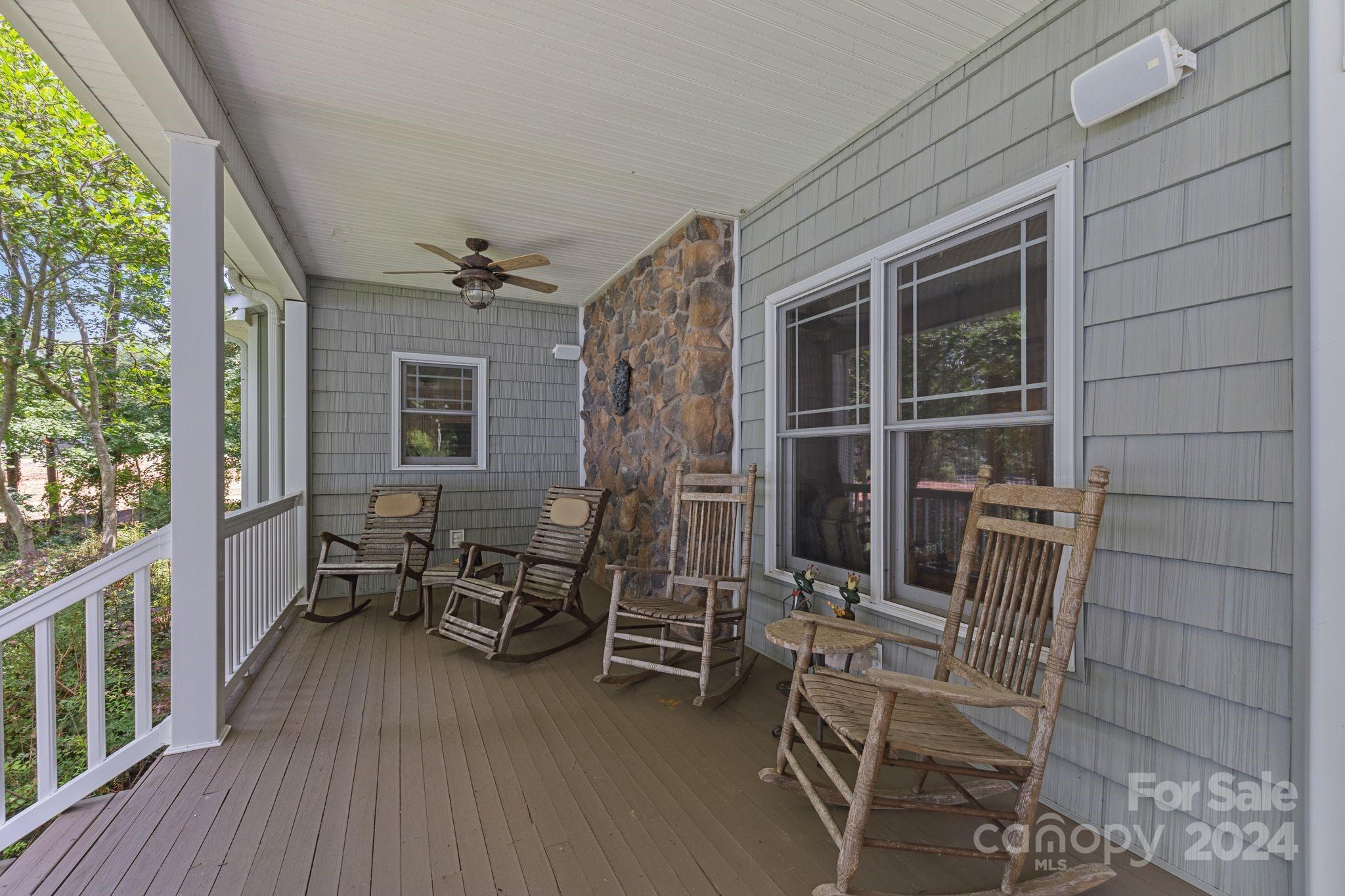 385 River Country Road