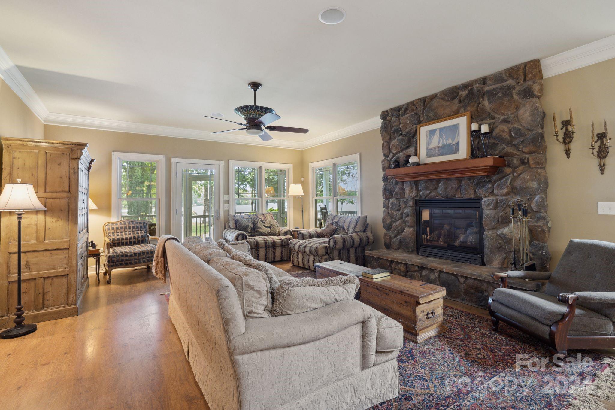 385 River Country Road