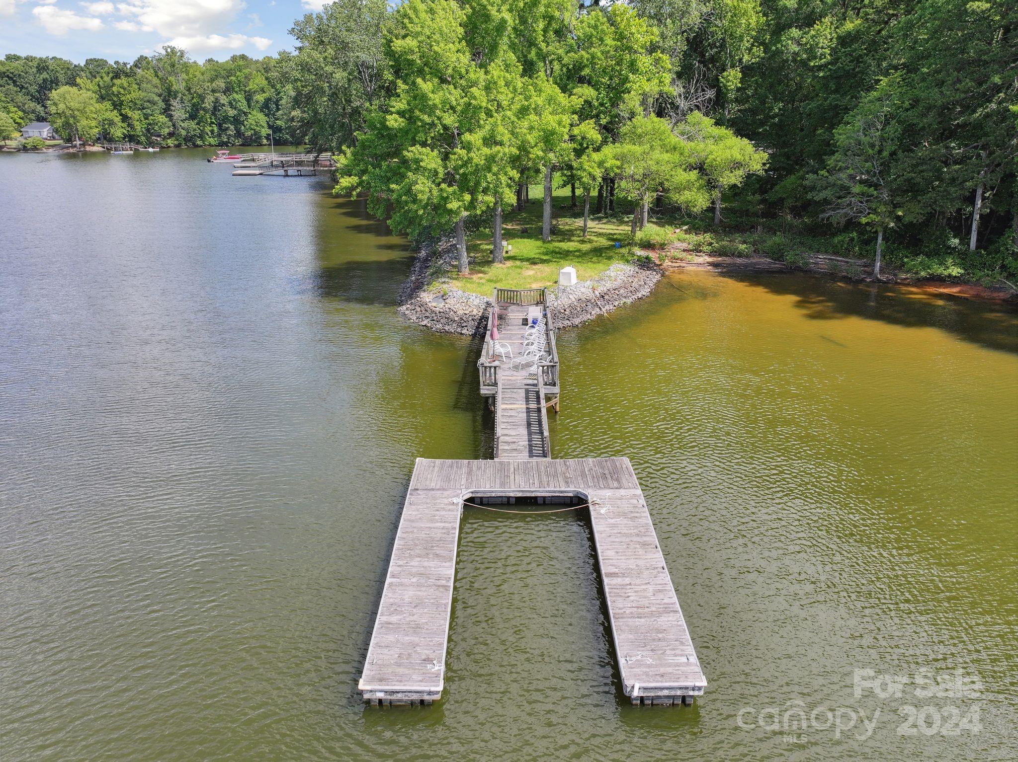 385 River Country Road