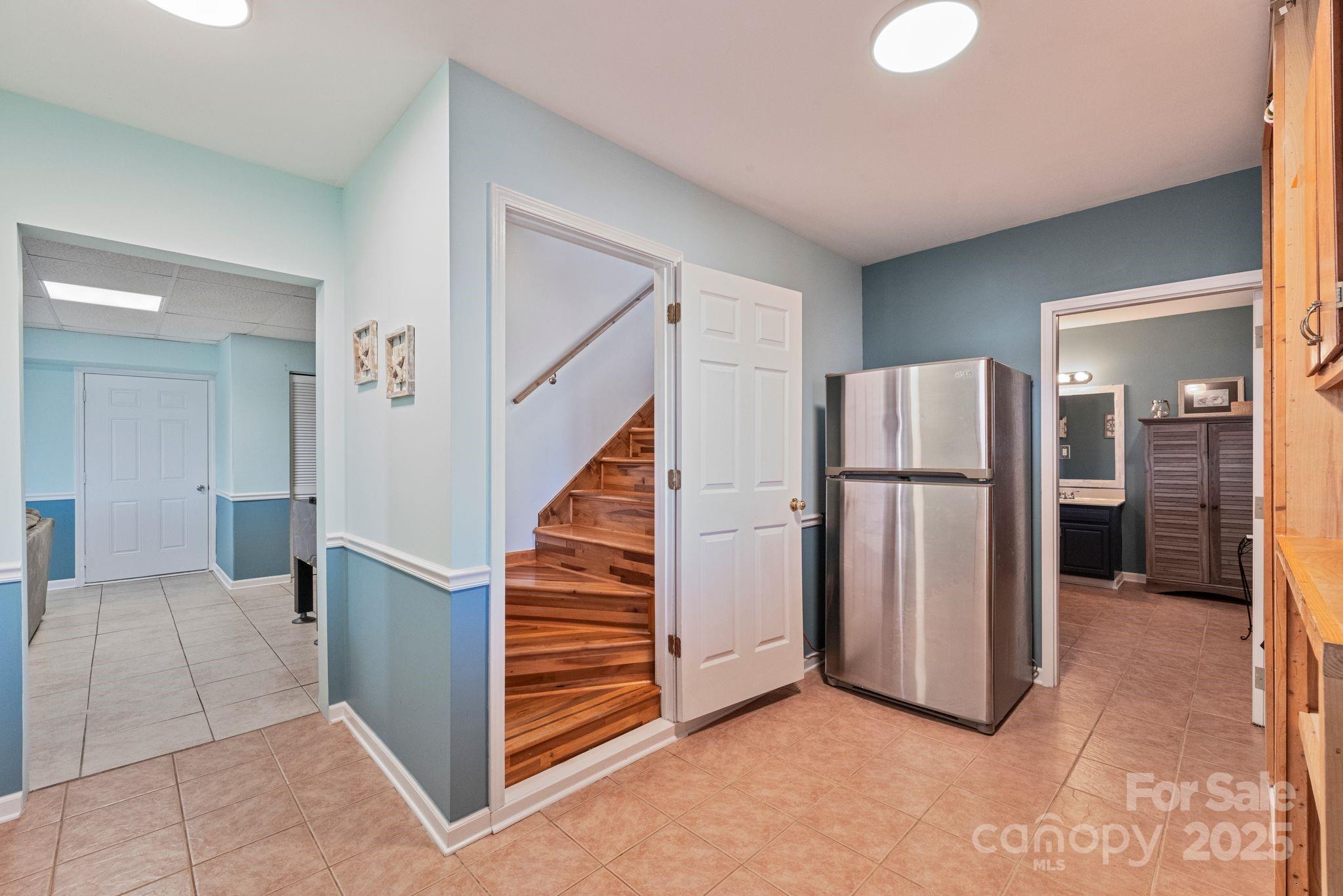 319 S Shore Drive