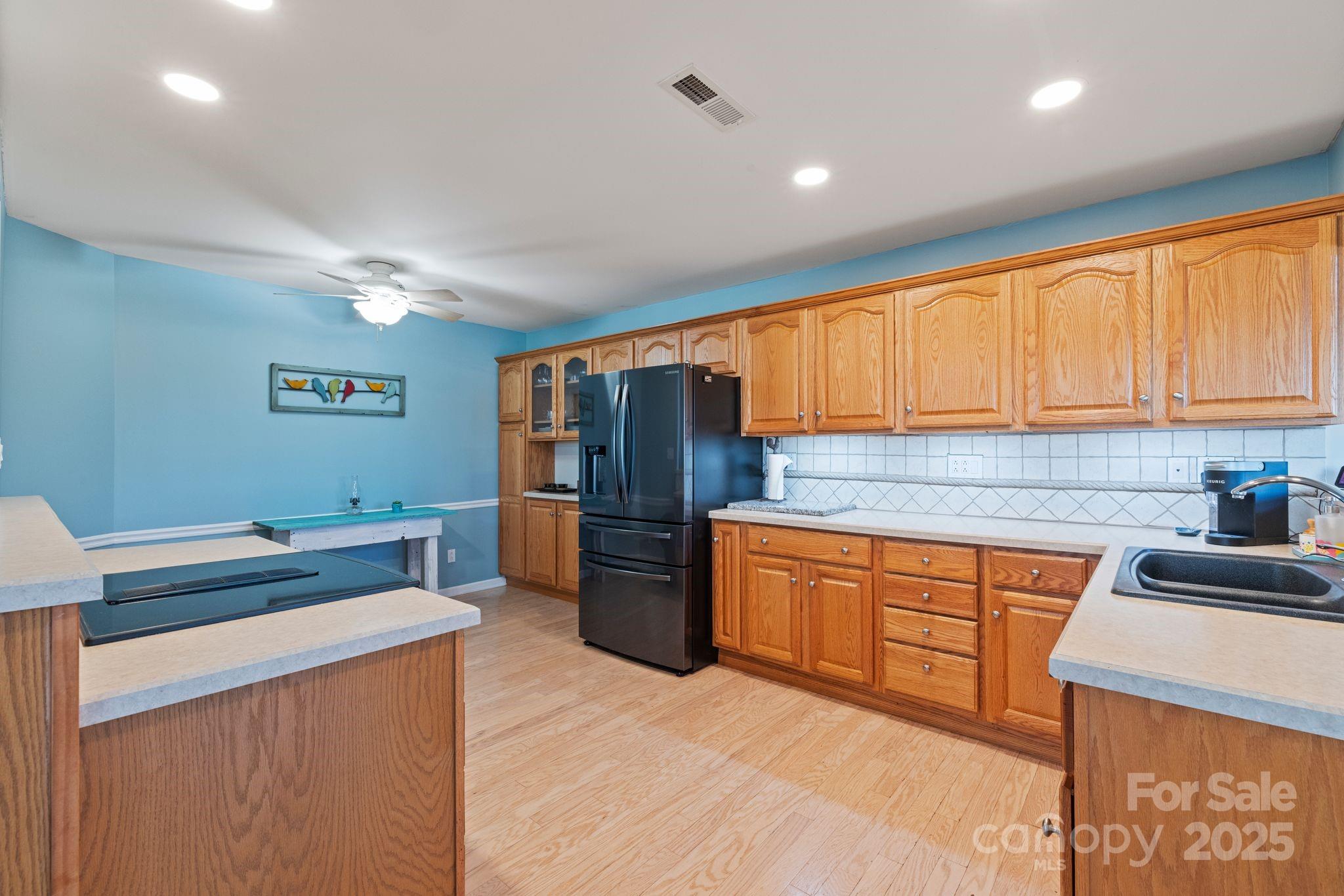 319 S Shore Drive