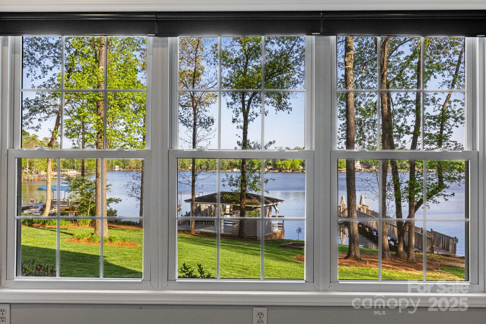 1711 Riverside Drive