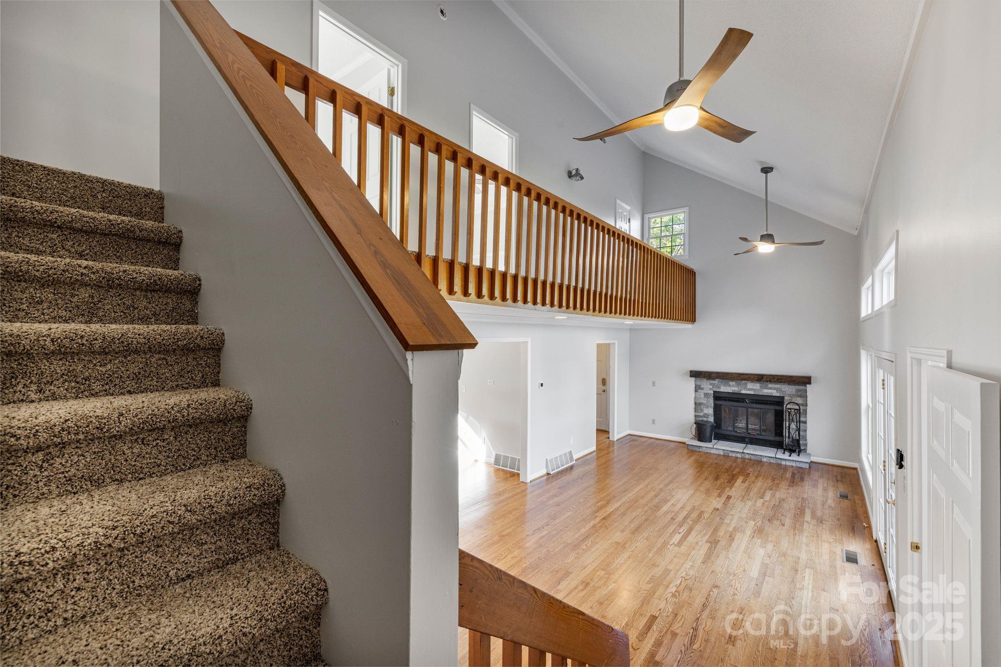1711 Riverside Drive