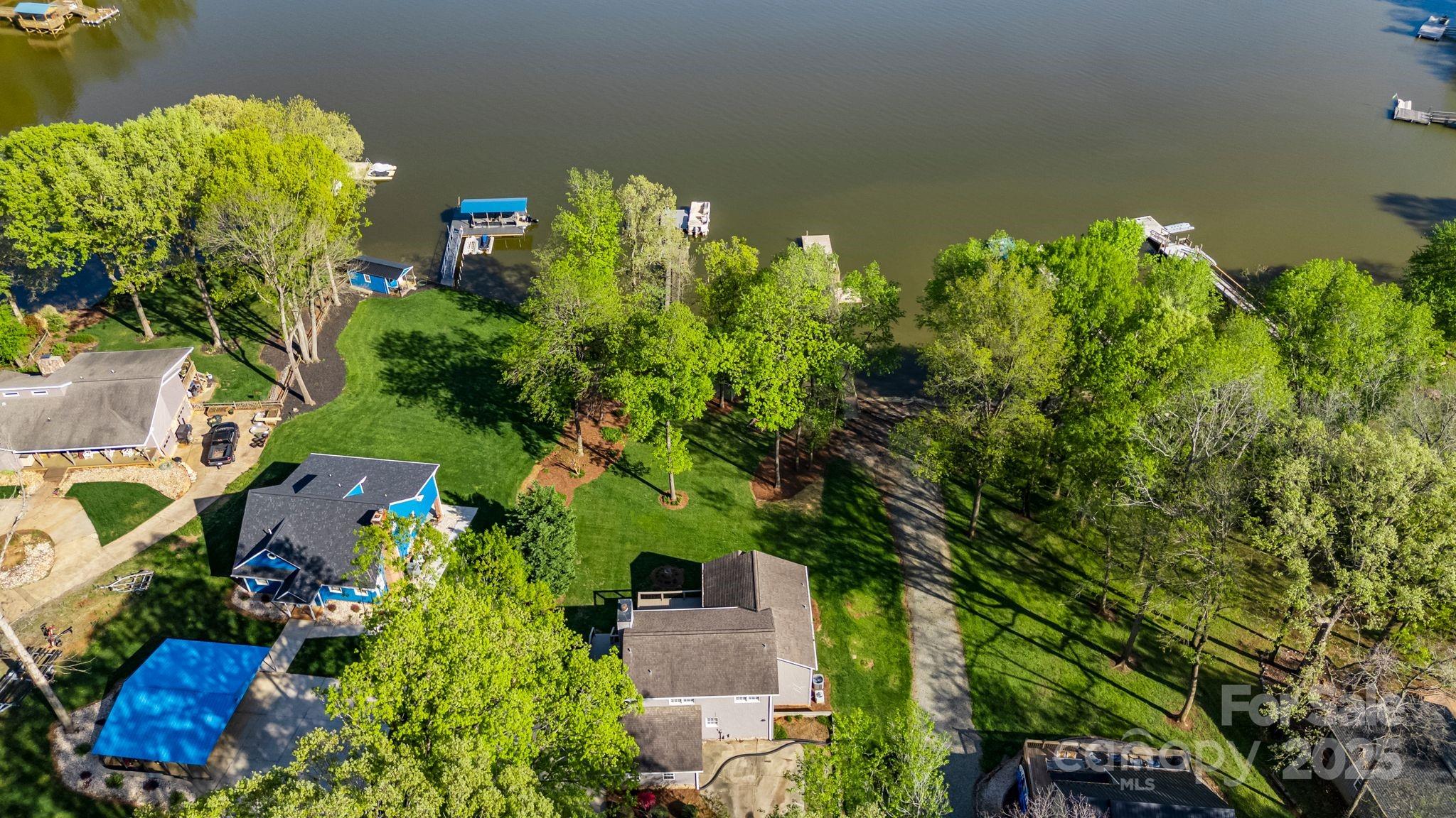 1711 Riverside Drive