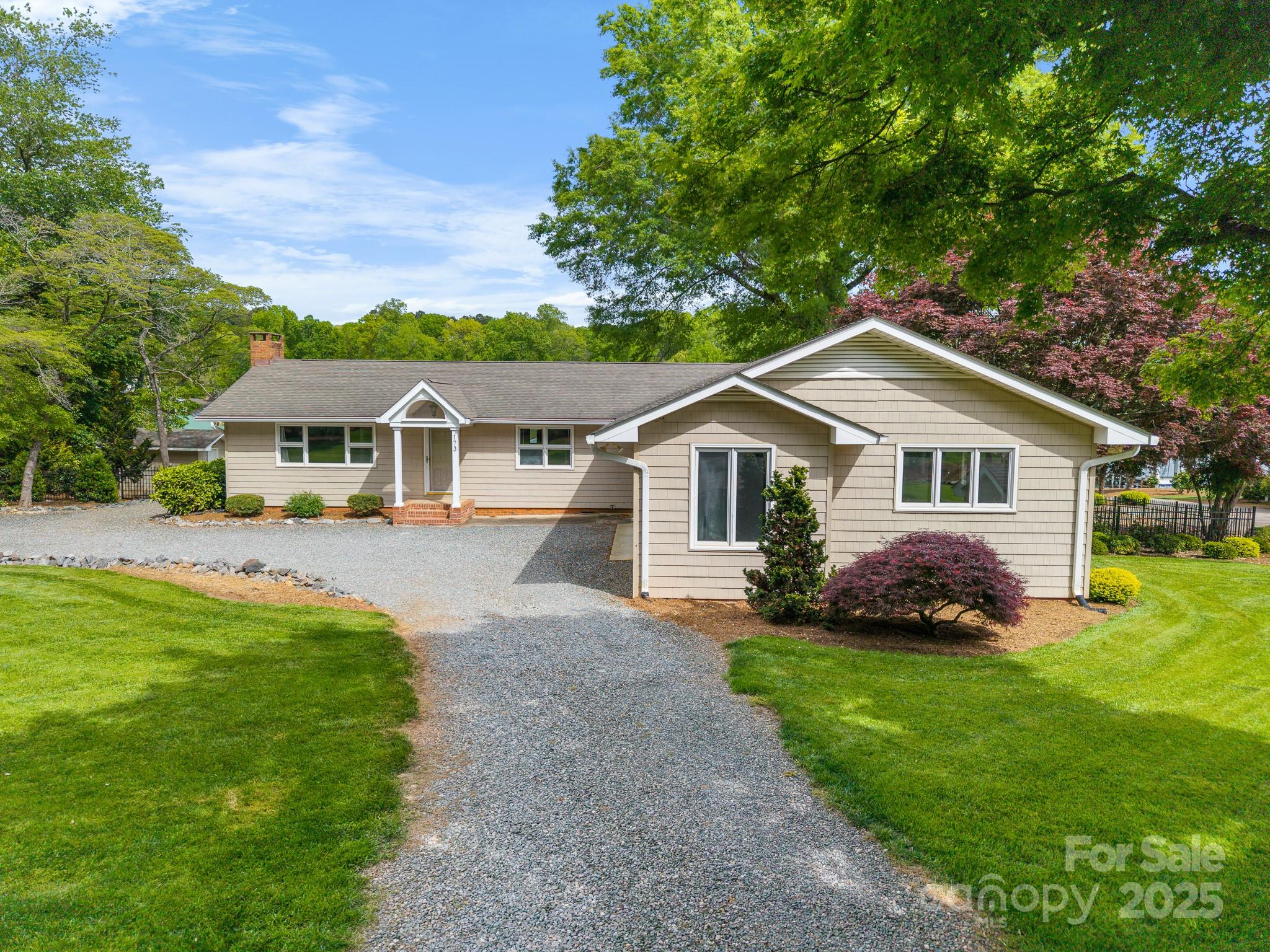173 Riverwood Road