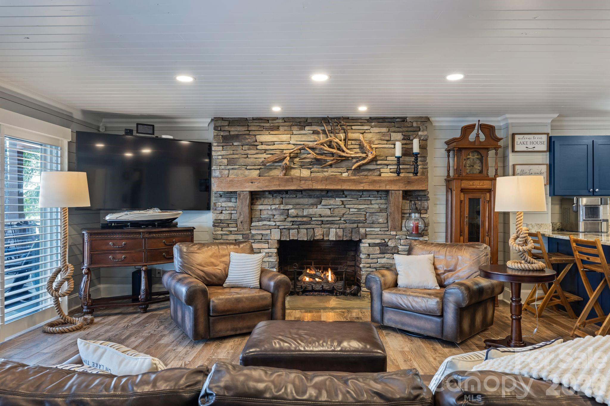 360 Tamarac Shores Drive