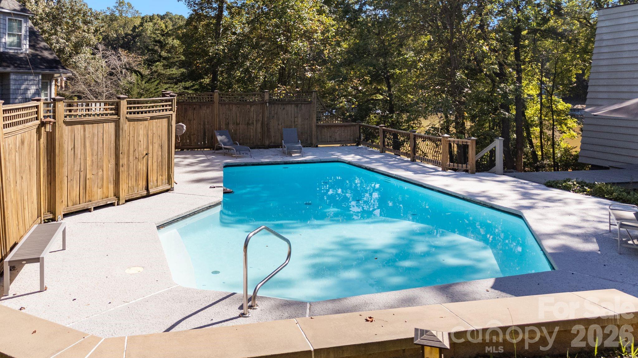 1112 Riverwood Drive
