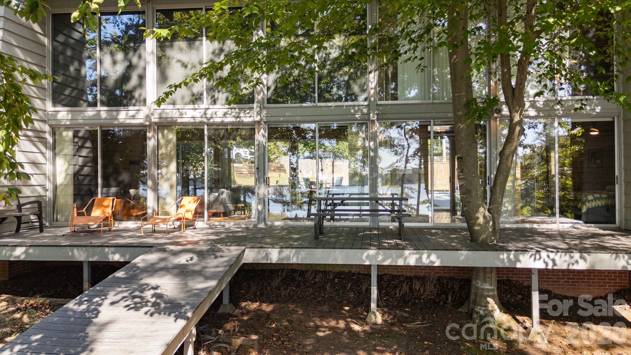 1112 Riverwood Drive