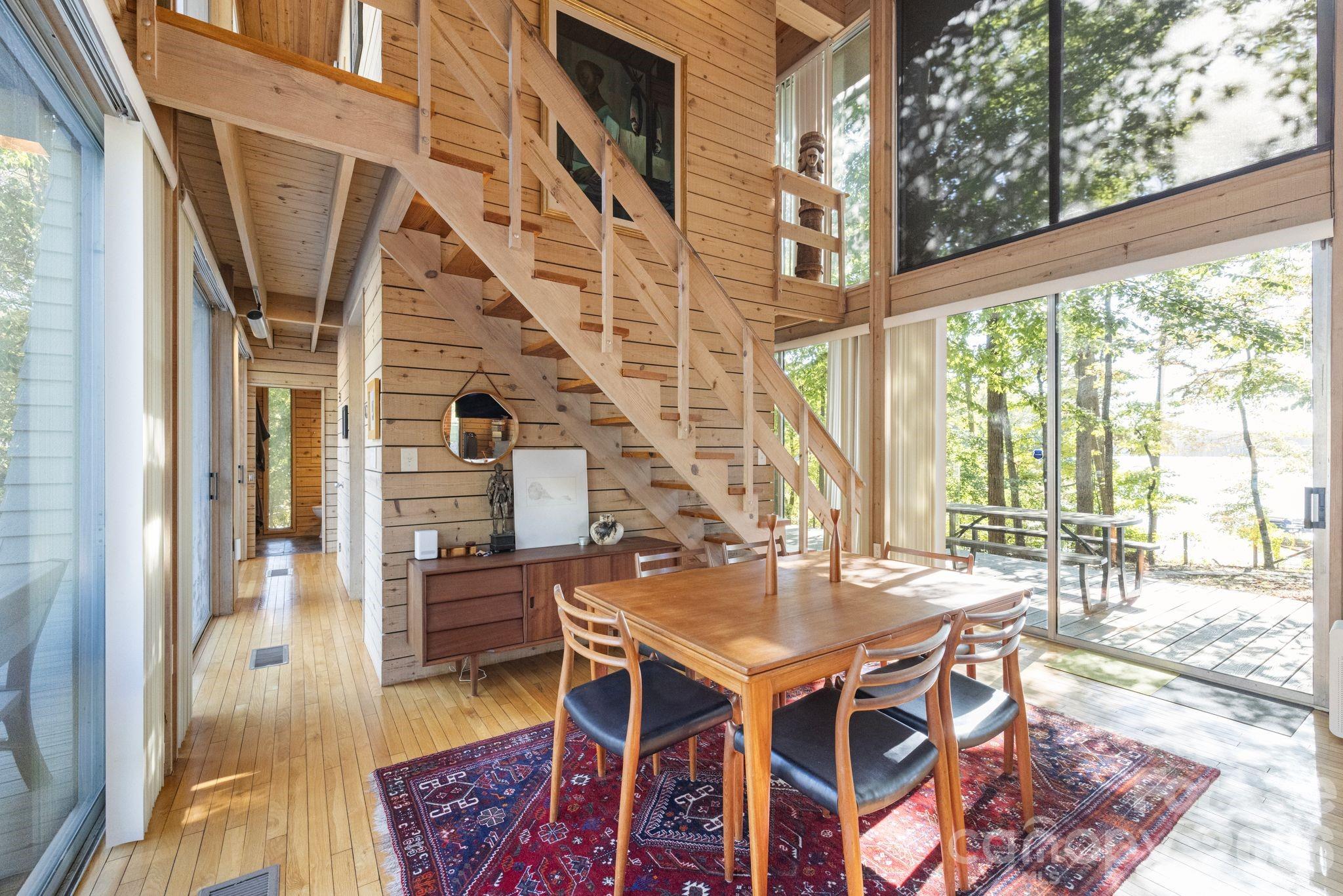 1112 Riverwood Drive