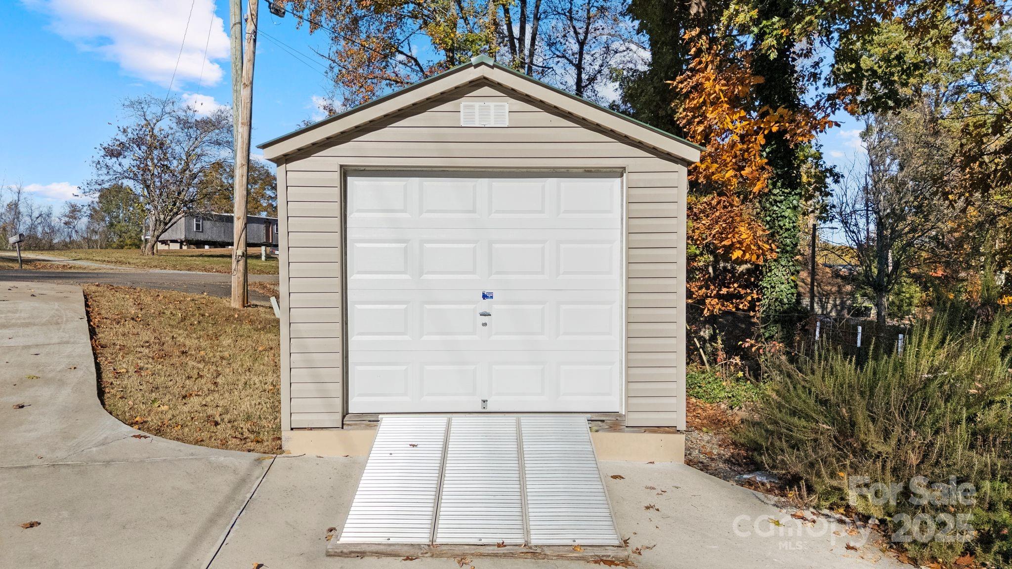 579 Riverview Drive