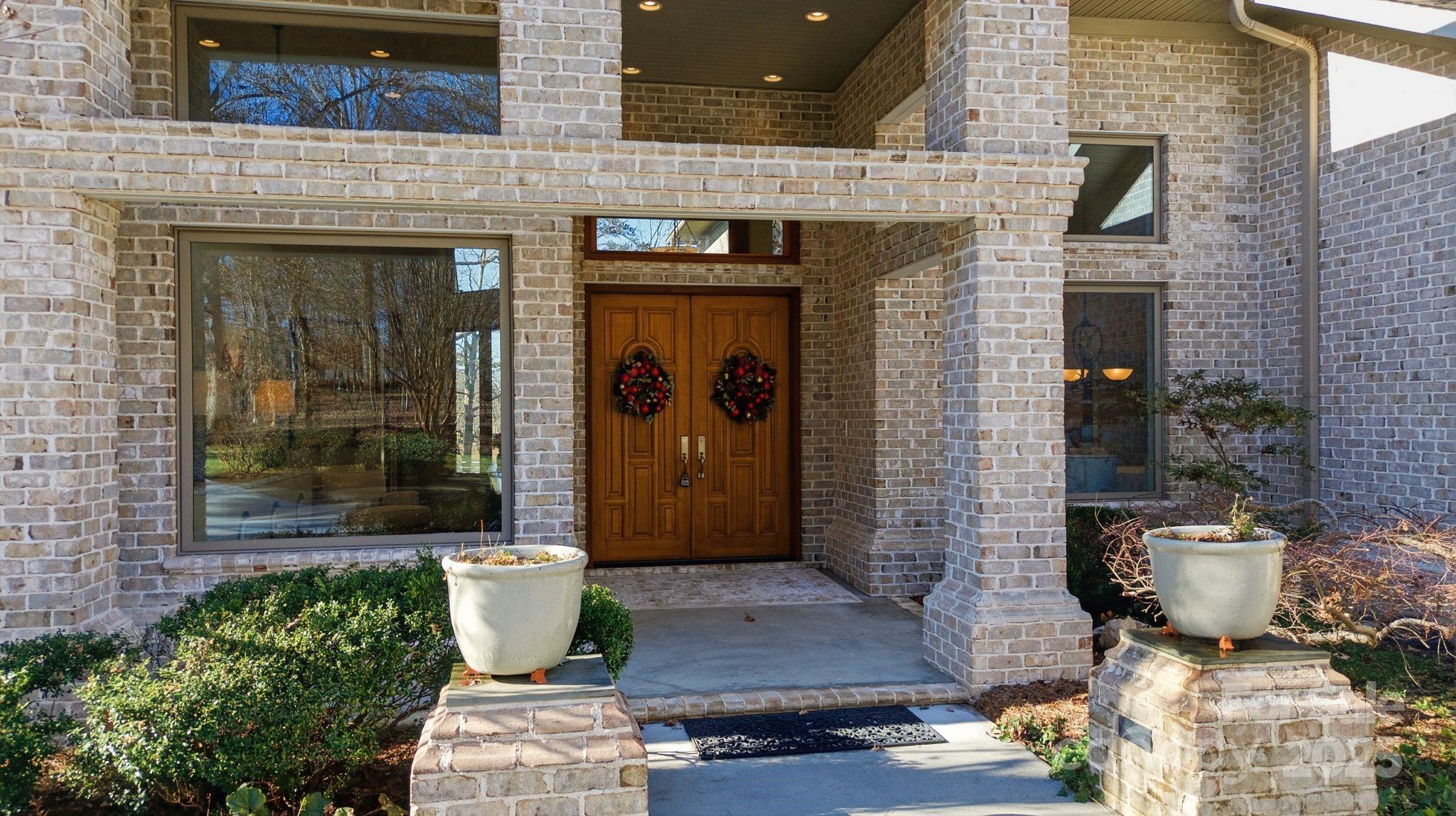 637 Wildflower Trail