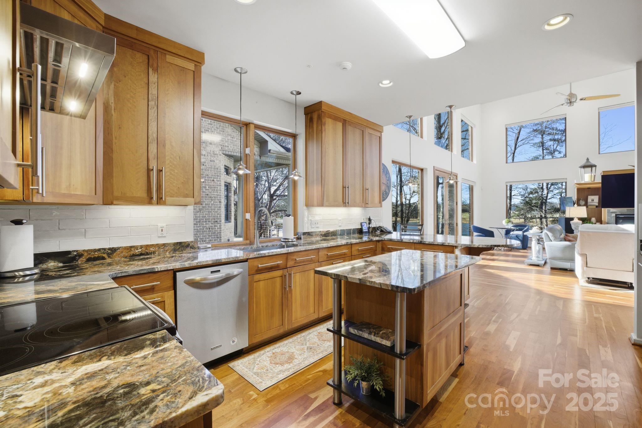 637 Wildflower Trail