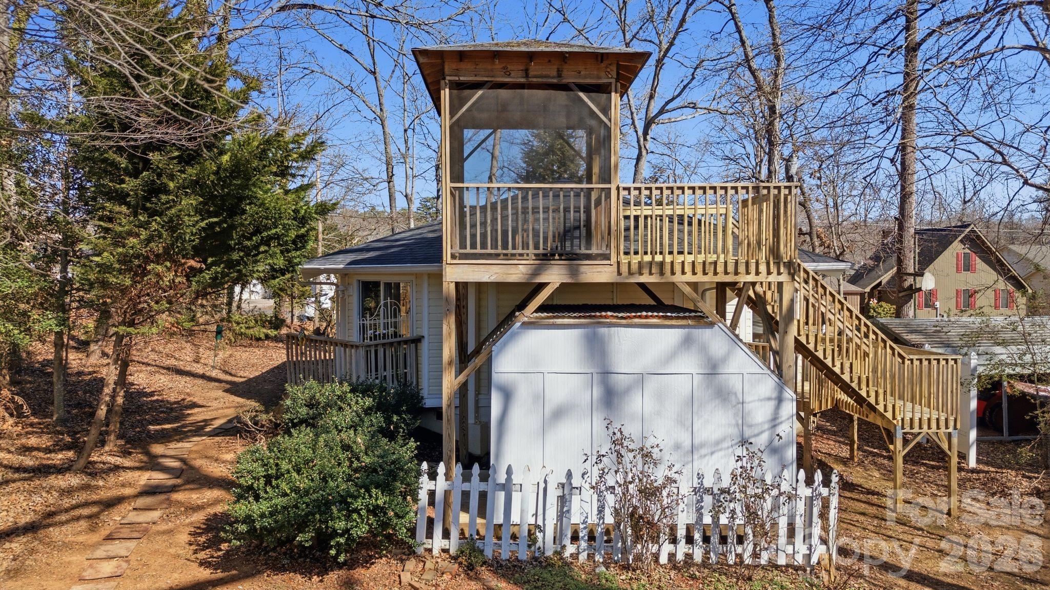 235 Rock Harbor Drive