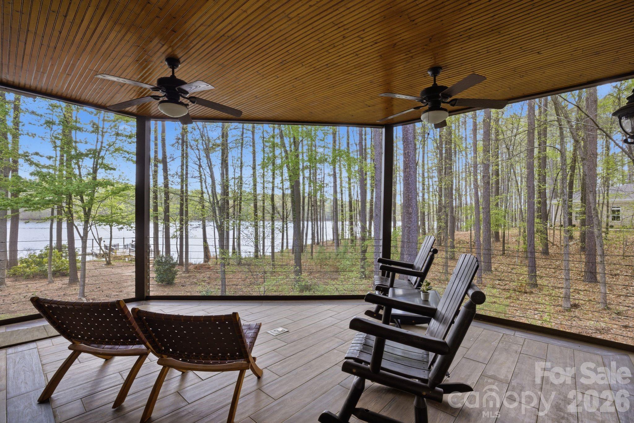 901 Sunset Pointe Drive