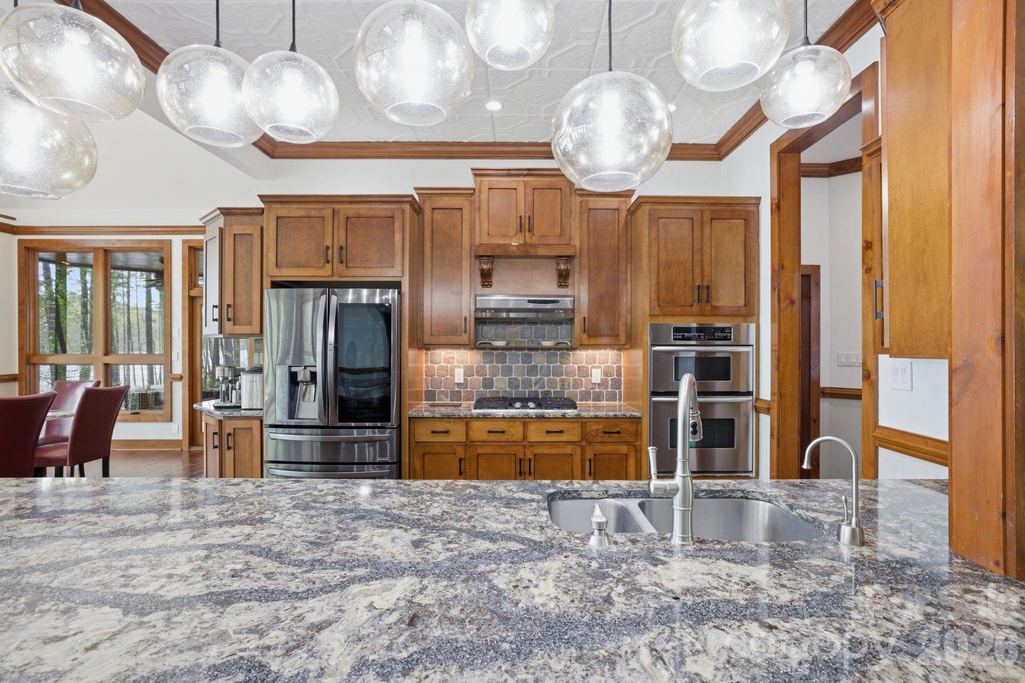 901 Sunset Pointe Drive