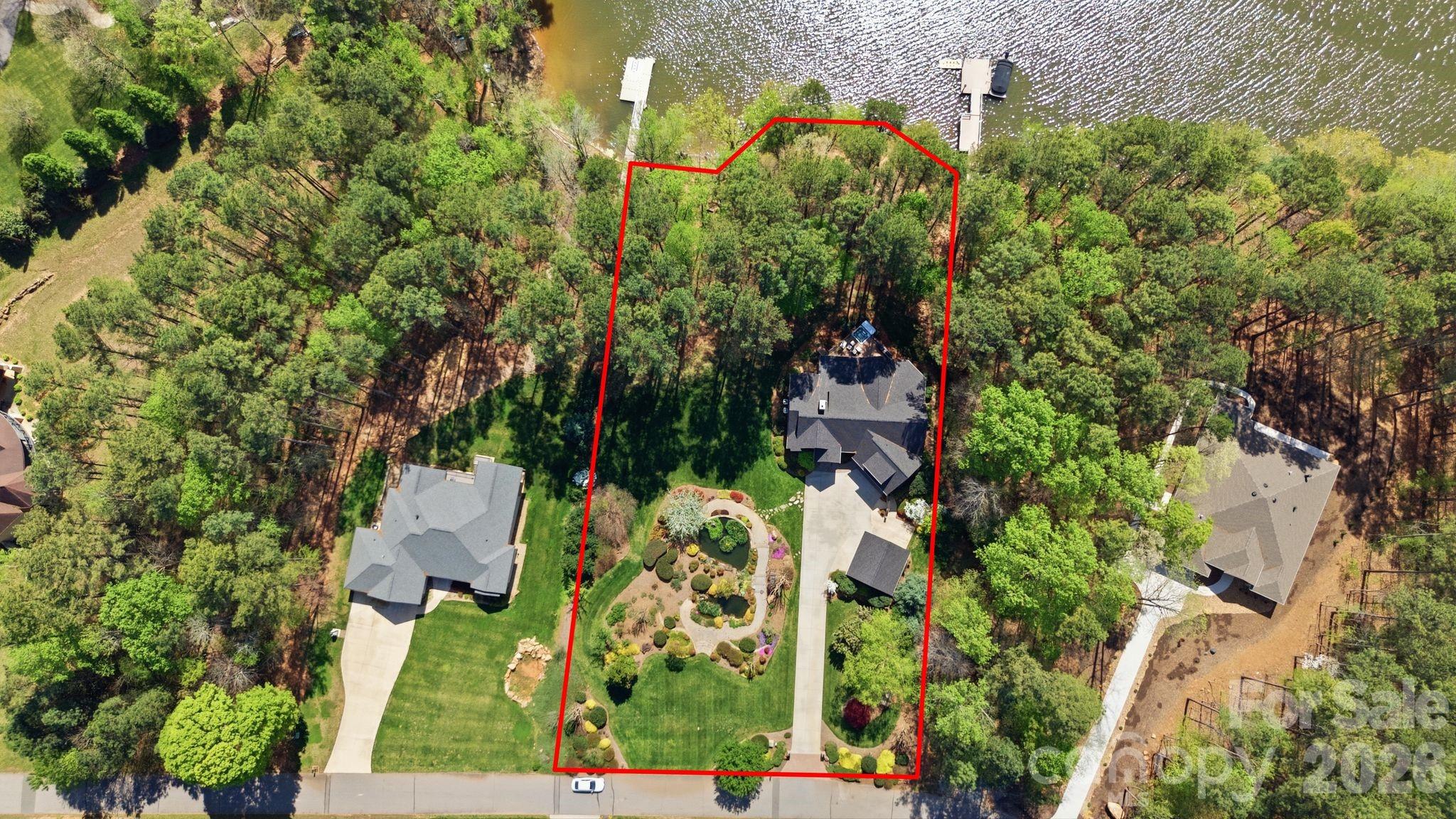 901 Sunset Pointe Drive