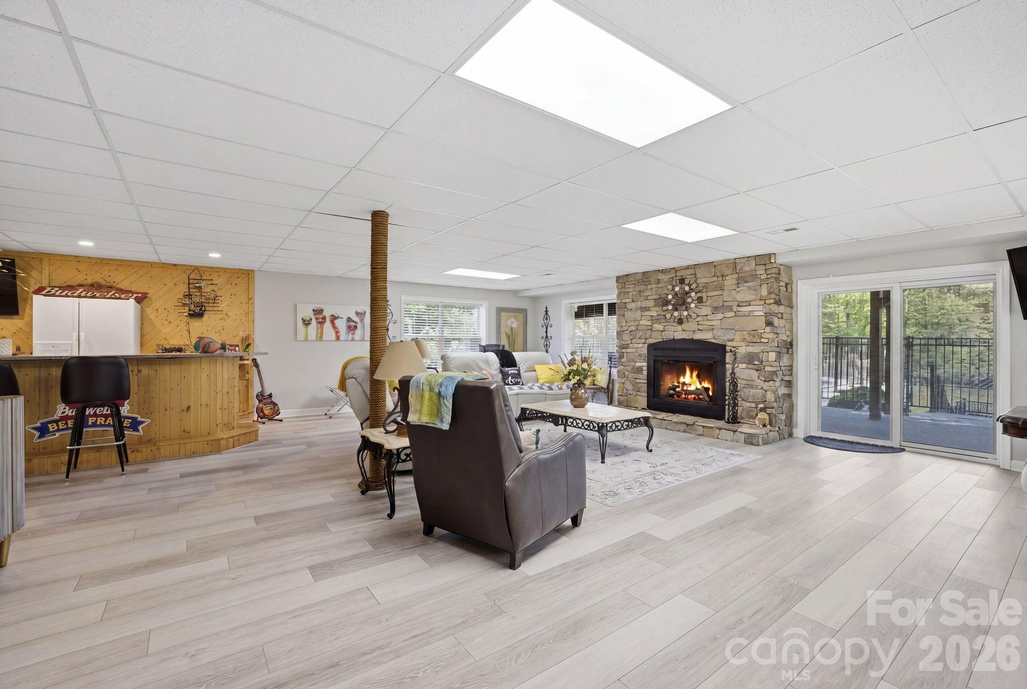 819 Hickory Point Drive