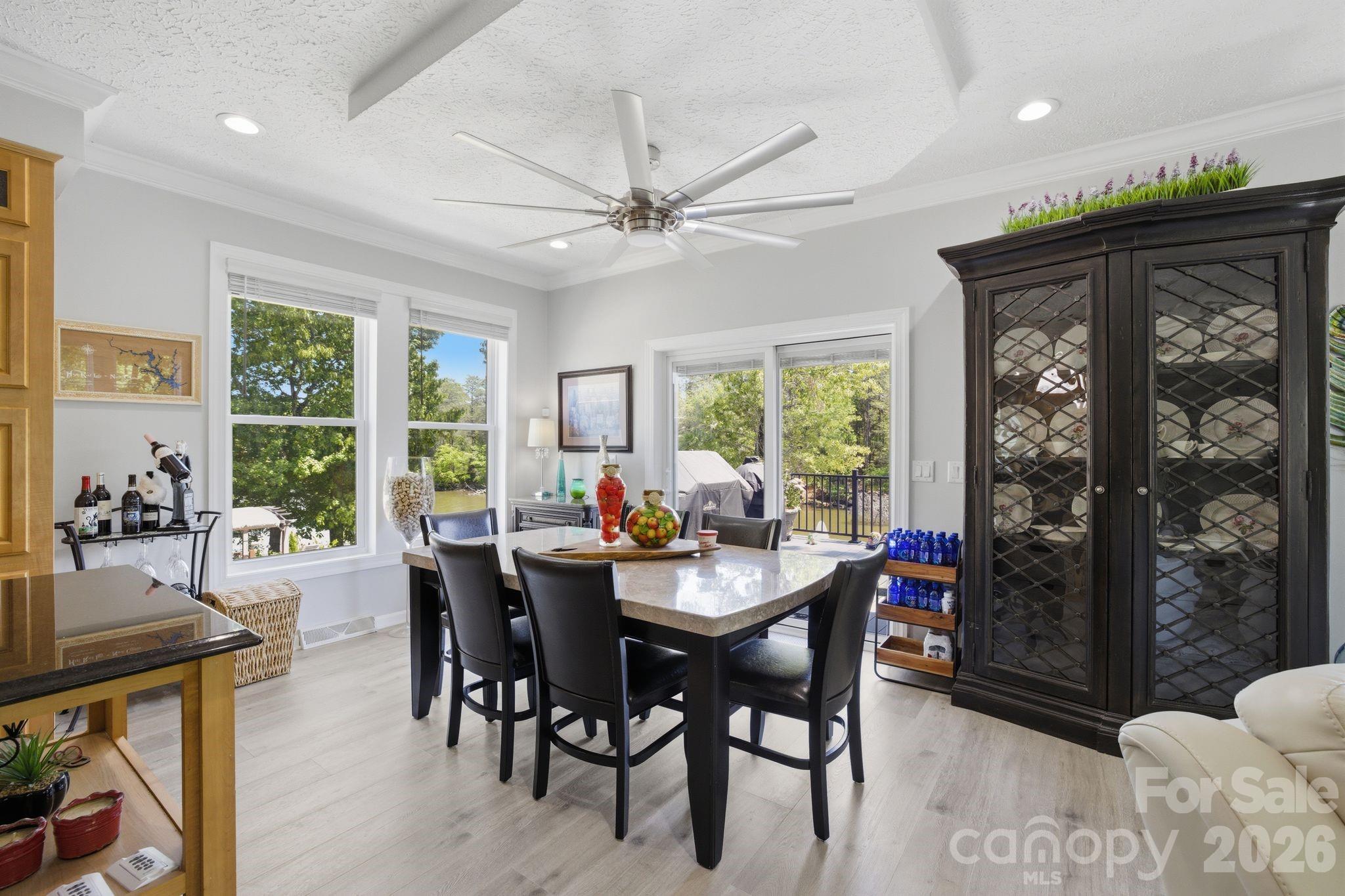 819 Hickory Point Drive