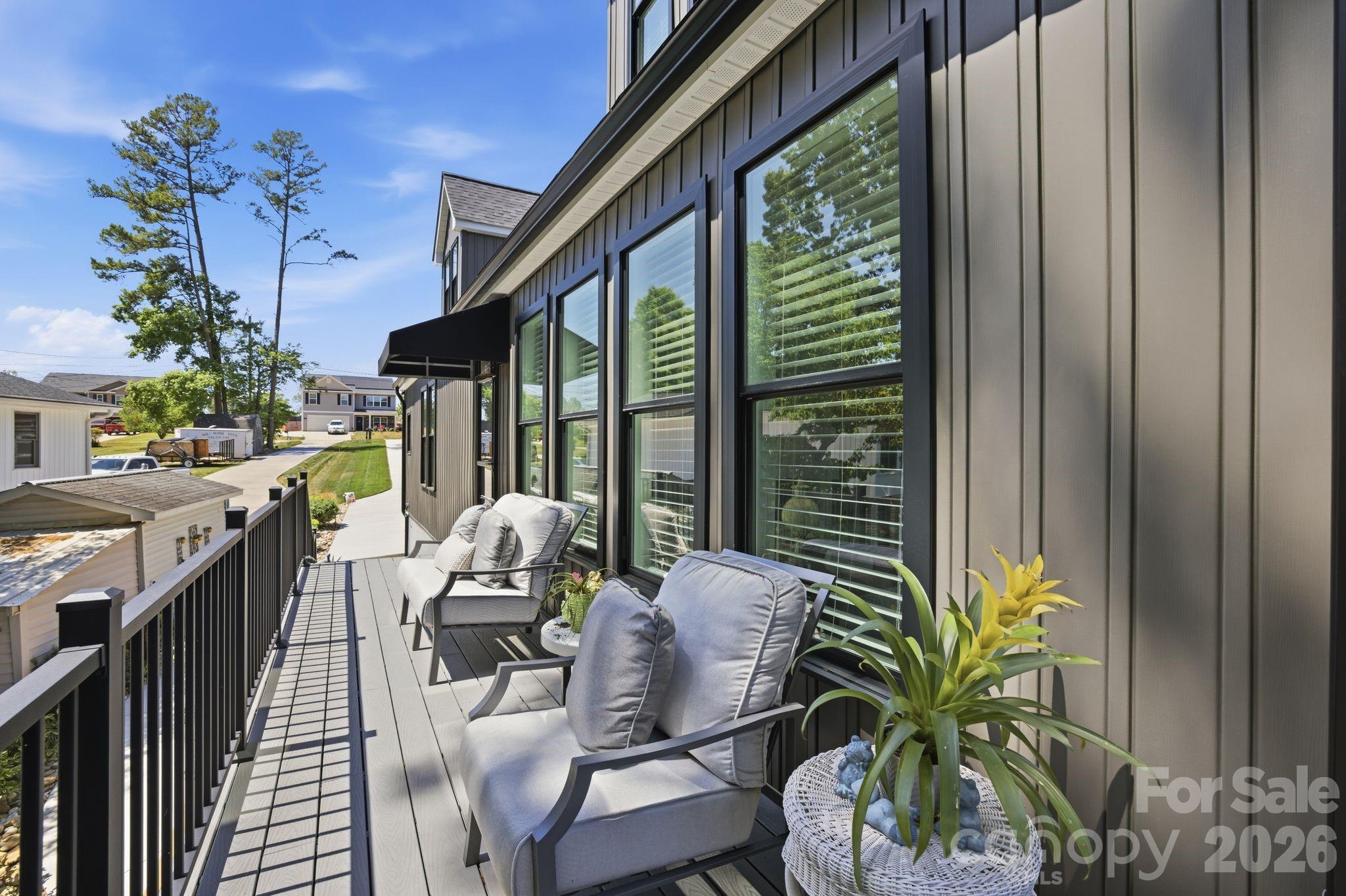 819 Hickory Point Drive