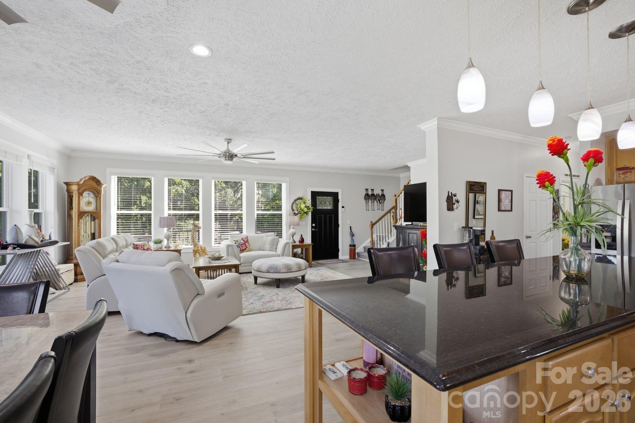819 Hickory Point Drive