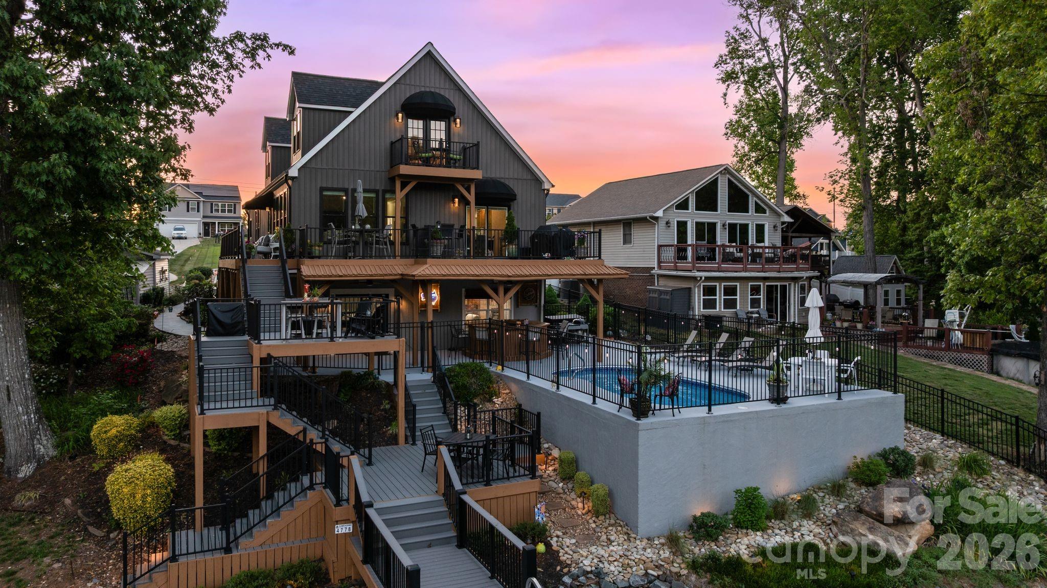 819 Hickory Point Drive