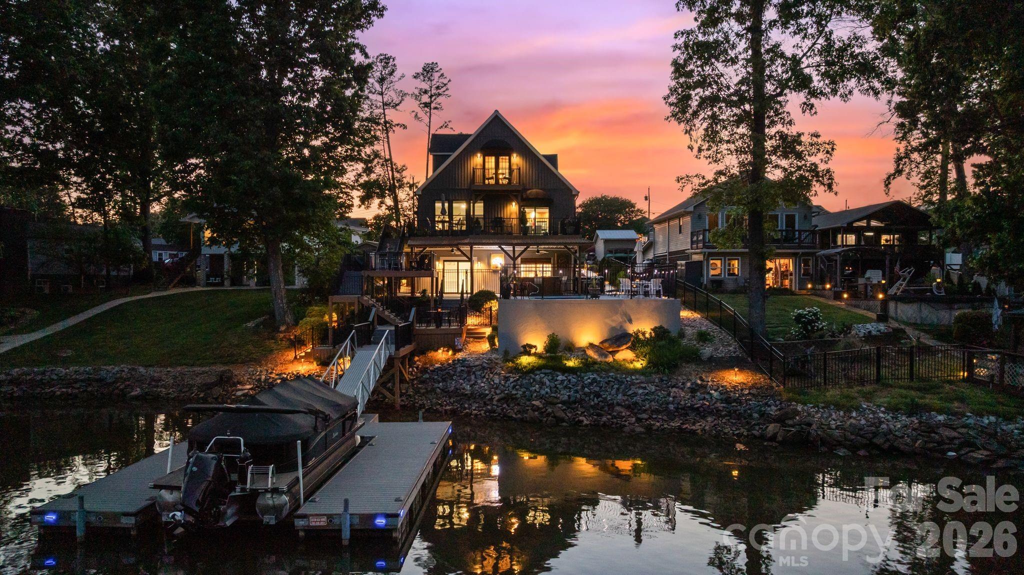 819 Hickory Point Drive