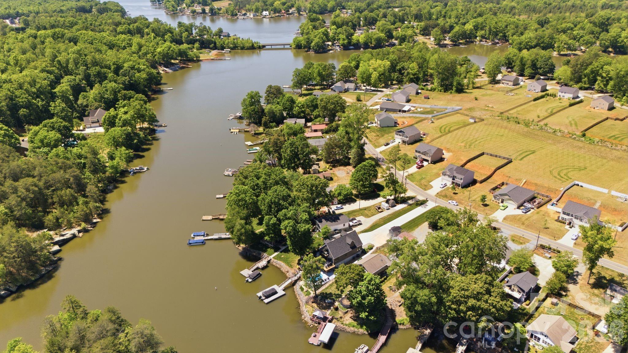 819 Hickory Point Drive