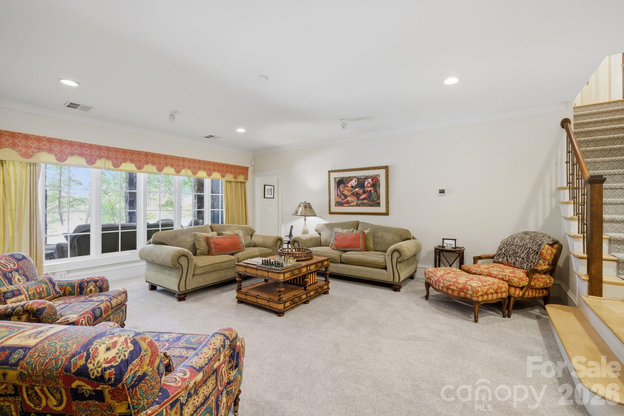 191 Porters Glen
