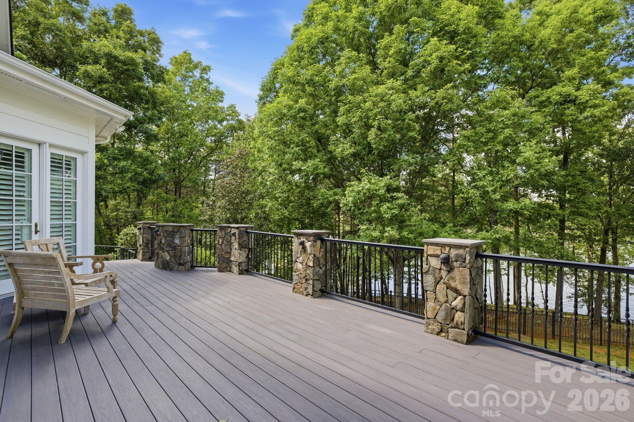 191 Porters Glen