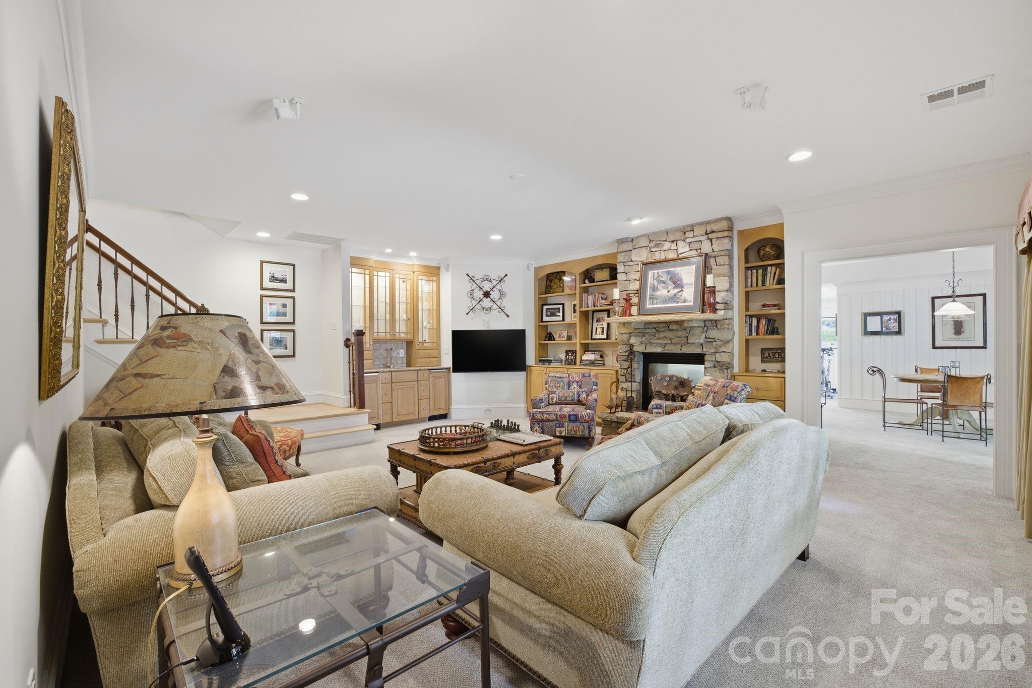 191 Porters Glen