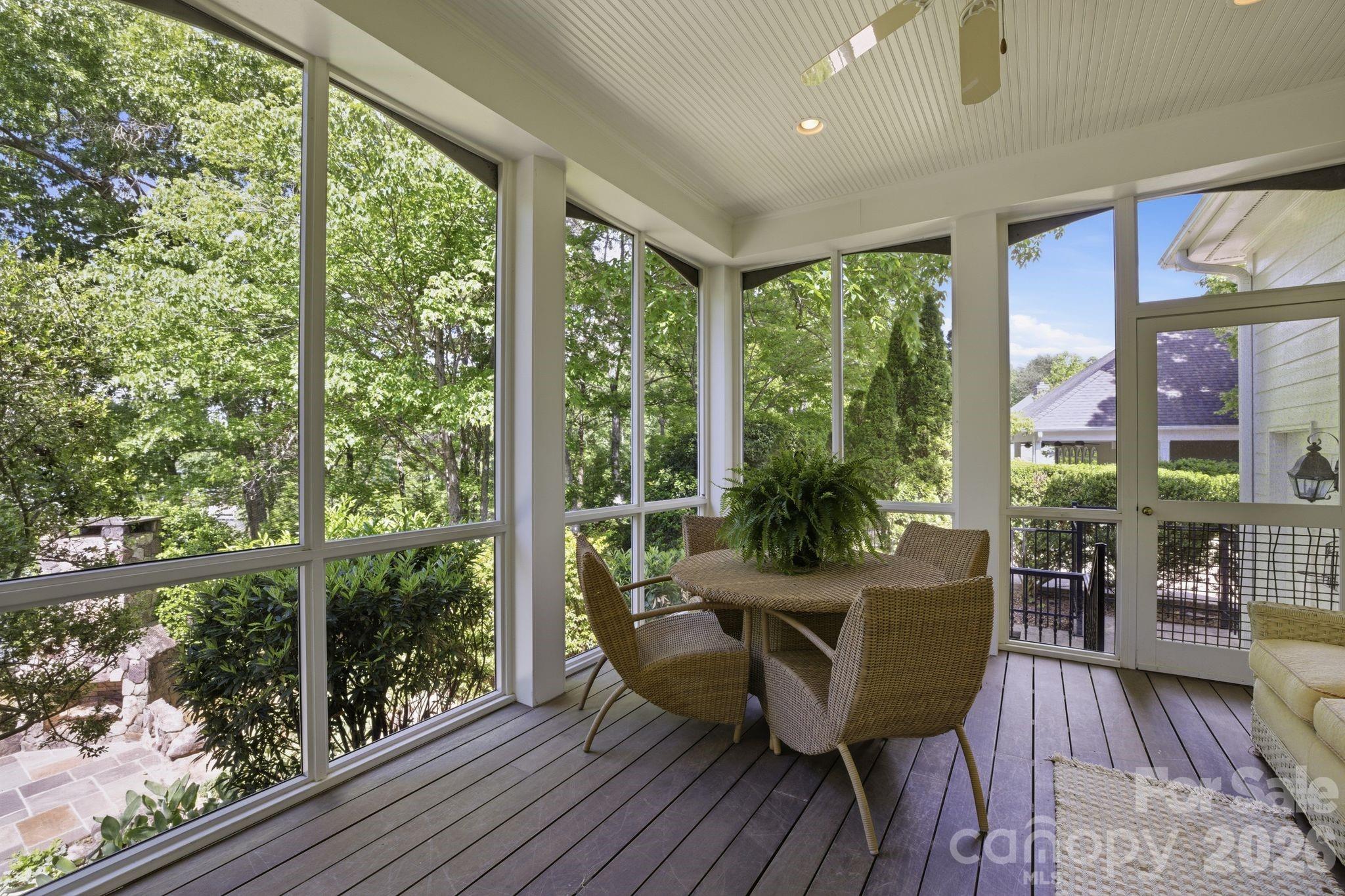 191 Porters Glen